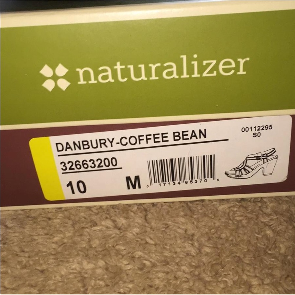 Naturalizer Chunky Heel Brown Sandals - Picture 8 of 8